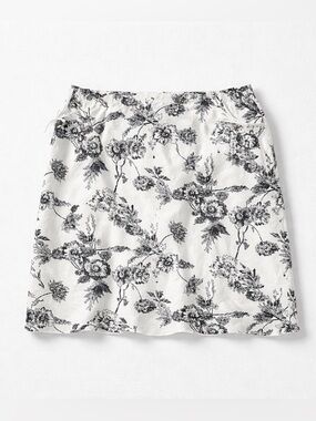 Vintage White & Black Floral A-Line Skirt – Bow Detail Pockets (Size 26)